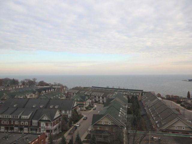1003 - 1 Hurontario St, Condo with 1 bedrooms, 2 bathrooms and 1 parking in Mississauga ON | Image 12