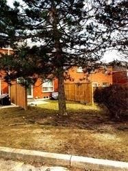 121 - 10 Bassett Blvd, Townhouse with 3 bedrooms, 3 bathrooms and 2 parking in Whitby ON | Image 3