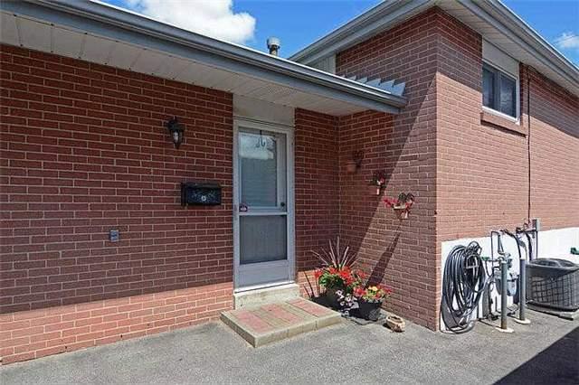 839 Zator Ave, House detached with 3 bedrooms, 2 bathrooms and 6 parking in Pickering ON | Image 2