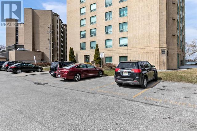 806 - 3601 Riverside Drive East, Condo with 2 bedrooms, 1 bathrooms and null parking in Windsor ON | Image 32