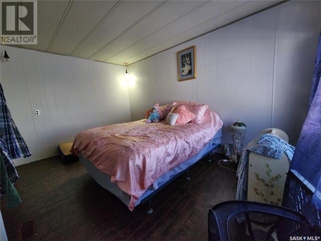 106 Larch Street, Home with 2 bedrooms, 1 bathrooms and null parking in Caronport SK | Image 9