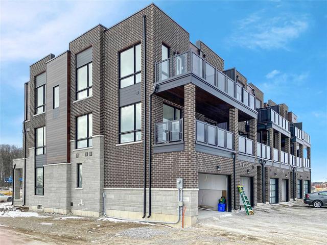 th19 Mikayla Lane, House attached with 4 bedrooms, 4 bathrooms and 2 parking in Markham ON | Image 3