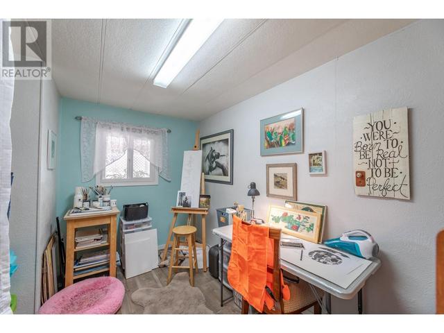 88 - 98 0kanagan Avenue E, House other with 3 bedrooms, 1 bathrooms and 2 parking in Penticton BC | Image 18