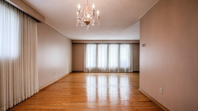 80 Dawn Hill Tr, House detached with 3 bedrooms, 3 bathrooms and 4 parking in Markham ON | Image 2