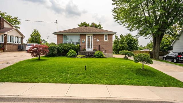 249 Elgin St, House detached with 3 bedrooms, 1 bathrooms and 4 parking in Brantford ON | Image 23