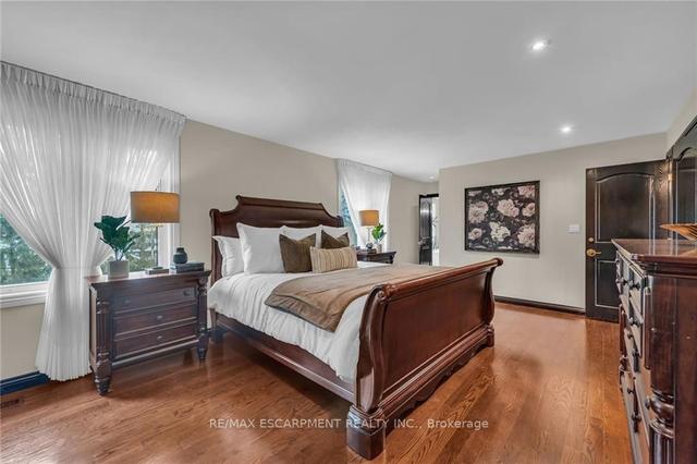 200 Green Mountain Rd E, House detached with 4 bedrooms, 5 bathrooms and 24 parking in Hamilton ON | Image 22