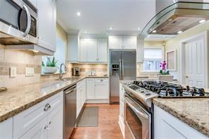 2116 Constance Dr, House detached with 4 bedrooms, 4 bathrooms and 4 parking in Oakville ON | Image 4