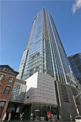 2005 - 180 University Ave, Condo with 2 bedrooms, 3 bathrooms and 1 parking in Toronto ON | Image 1