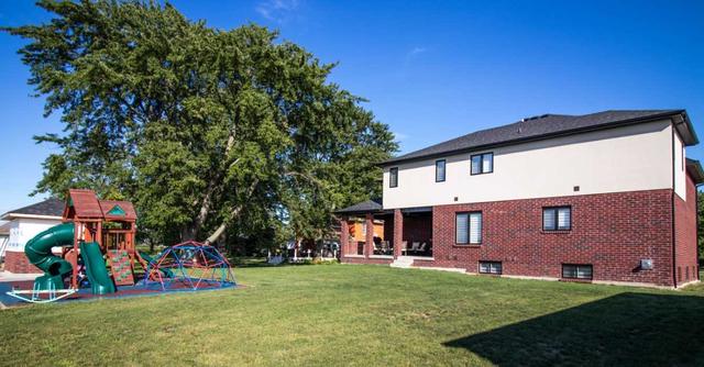 5911 Malden Rd, Home with 1 bedrooms, 3 bathrooms and 10 parking in Tecumseh ON | Image 31