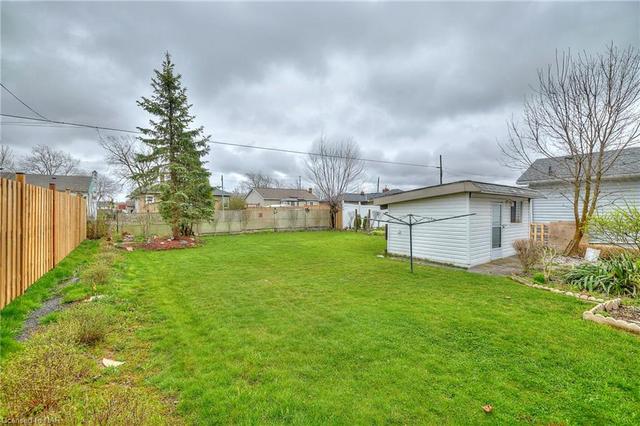 68 Cameron Avenue, House detached with 3 bedrooms, 2 bathrooms and 4 parking in Welland ON | Image 25