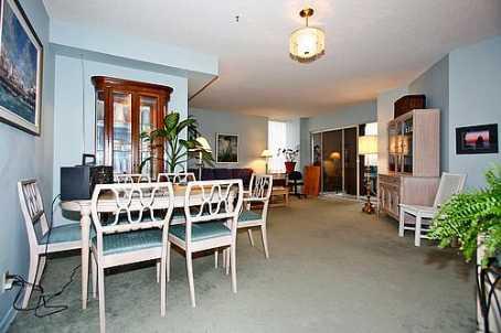 802 - 195 Wynford Dr, Condo with 2 bedrooms, 2 bathrooms and 2 parking in Toronto ON | Image 2