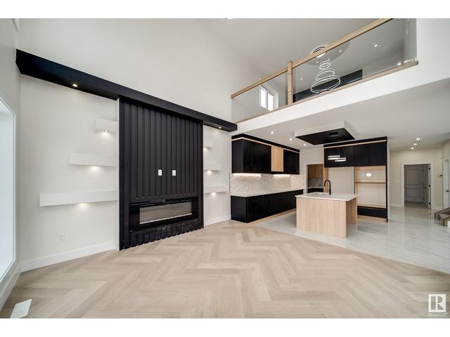 16603 32 Av Sw, House detached with 5 bedrooms, 3 bathrooms and null parking in Edmonton AB | Image 1