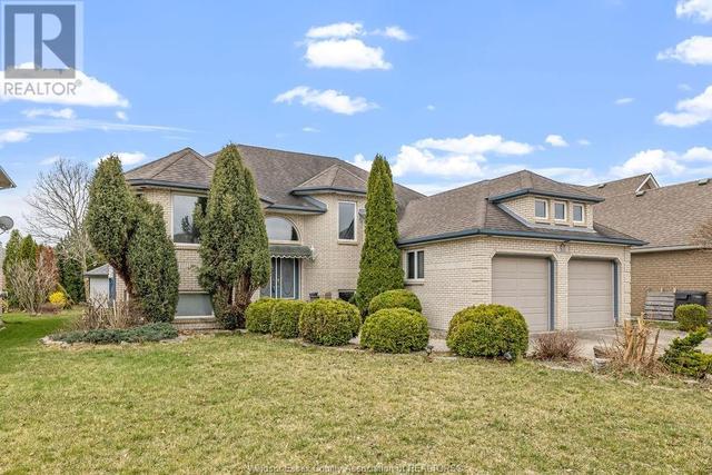 511 Christina Crescent, House detached with 5 bedrooms, 2 bathrooms and null parking in Windsor ON | Image 3