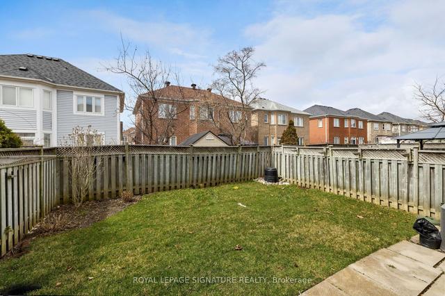 42 Freeport Dr, House semidetached with 3 bedrooms, 3 bathrooms and 2 parking in Toronto ON | Image 22