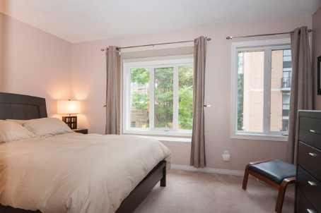 th42 - 208 Niagara St, Townhouse with 3 bedrooms, 2 bathrooms and 1 parking in Toronto ON | Image 6
