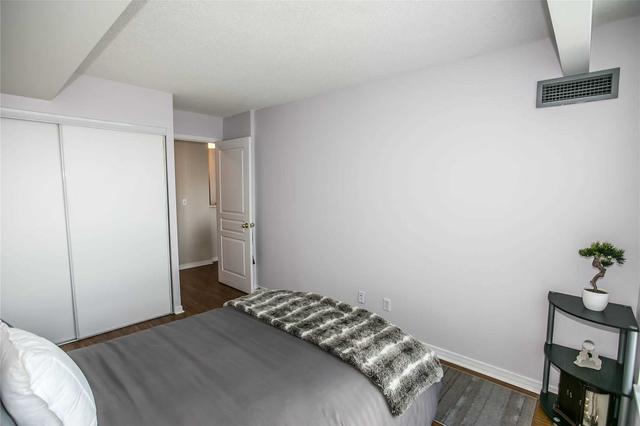 1707 - 2545 Erin Centre Blvd, Condo with 1 bedrooms, 1 bathrooms and 1 parking in Mississauga ON | Image 14
