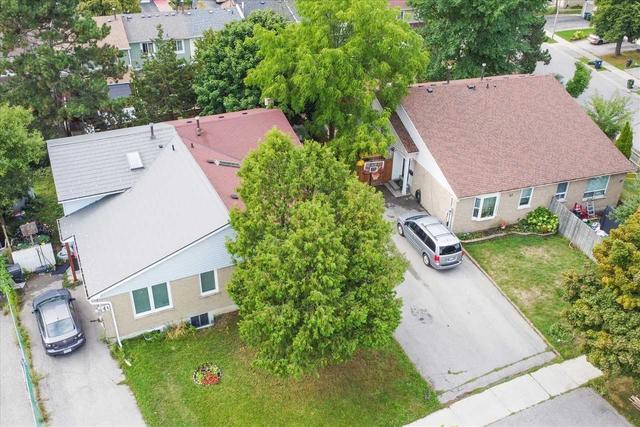 39 Murison Blvd, House semidetached with 3 bedrooms, 2 bathrooms and 3 parking in Toronto ON | Image 27