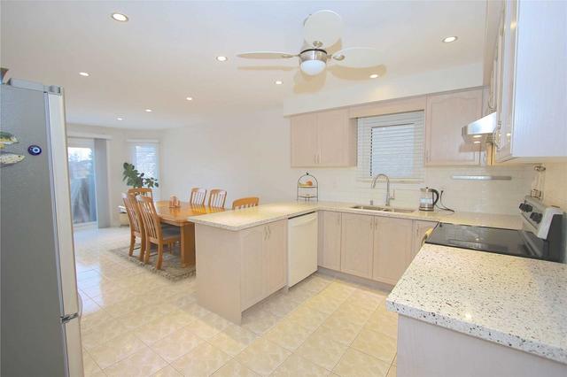85 Cunningham Dr, House detached with 3 bedrooms, 2 bathrooms and 2 parking in Vaughan ON | Image 17