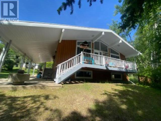 4707 53 Street, House detached with 4 bedrooms, 2 bathrooms and 4 parking in Athabasca AB | Image 2