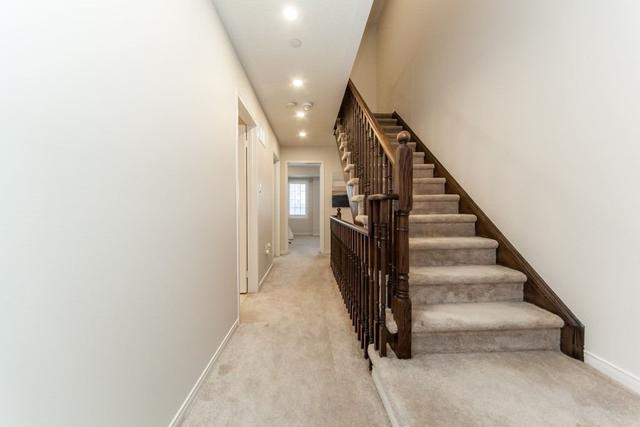 2558 Bromus Path, House attached with 4 bedrooms, 3 bathrooms and 2 parking in Oshawa ON | Image 10