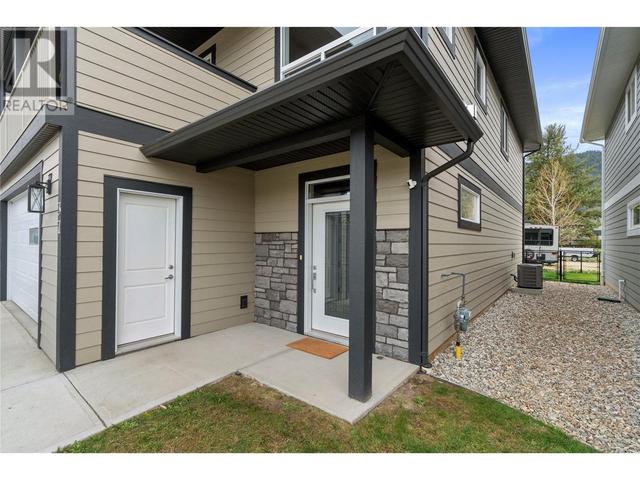 37 - 1791 10 Street Sw, House detached with 5 bedrooms, 3 bathrooms and 2 parking in Salmon Arm BC | Image 6