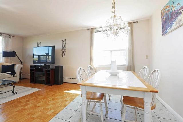 306 - 59 Neptune Dr, Condo with 3 bedrooms, 1 bathrooms and 1 parking in Toronto ON | Image 19