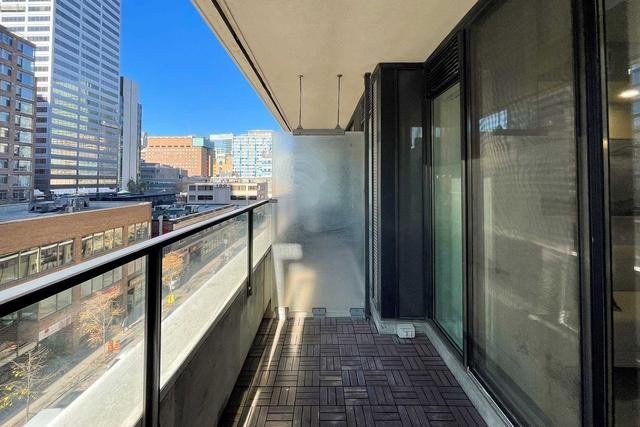 715 - 111 Elizabeth St, Condo with 1 bedrooms, 1 bathrooms and 0 parking in Toronto ON | Image 20