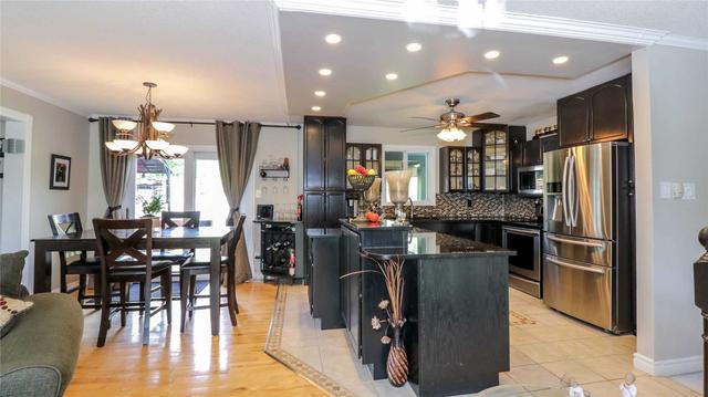 26 Moon Cres, House detached with 4 bedrooms, 2 bathrooms and 8 parking in Oro Medonte ON | Image 17