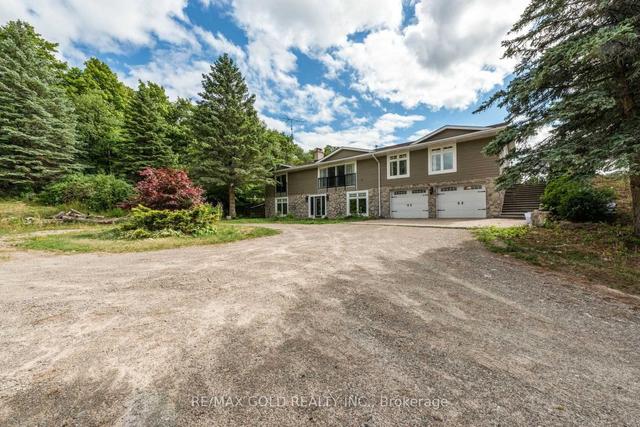 16804 Centreville Creek Rd, House detached with 2 bedrooms, 3 bathrooms and 2 parking in Caledon ON | Image 1