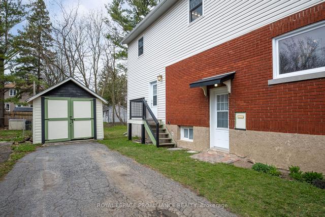 28 Toronto St, House detached with 4 bedrooms, 3 bathrooms and 5 parking in Kingston ON | Image 34