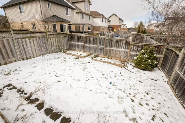 32 Wilkie Cres, House attached with 3 bedrooms, 4 bathrooms and 2 parking in Guelph ON | Image 32