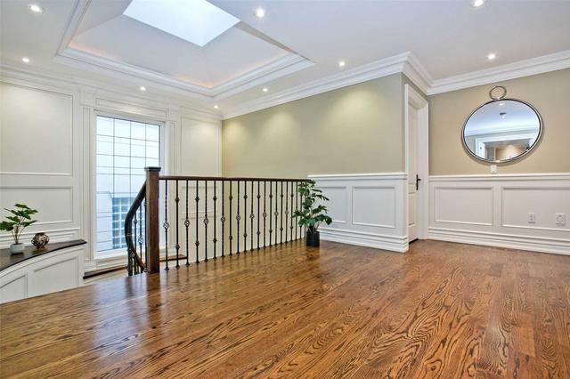 233 Olive Ave, House detached with 4 bedrooms, 5 bathrooms and 6 parking in Toronto ON | Image 11