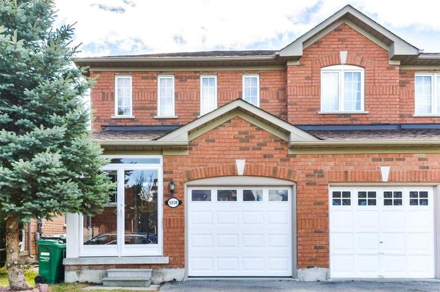 5938 Churchill Meadows Blvd, House semidetached with 3 bedrooms, 3 bathrooms and 1 parking in Mississauga ON | Image 1