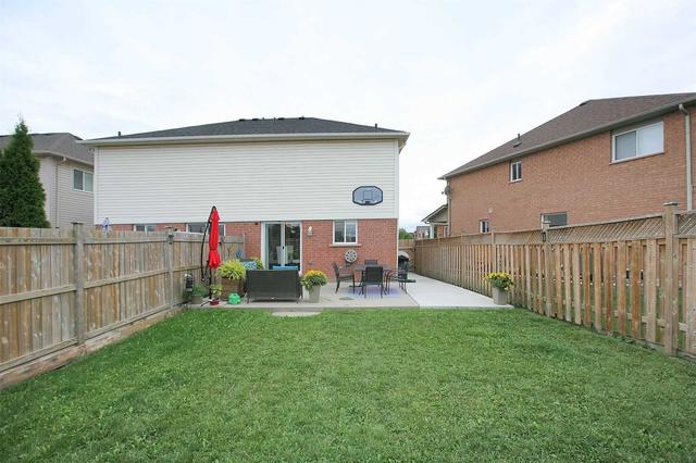 31 Milkweed Cres, House semidetached with 3 bedrooms, 2 bathrooms and 3 parking in Brampton ON | Image 17