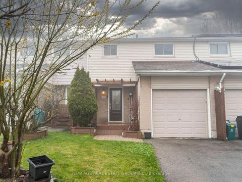 188 Golden Orchard Dr, House attached with 3 bedrooms, 1 bathrooms and 3 parking in Hamilton ON | Card Image