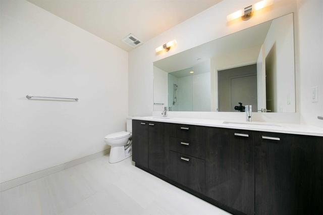 th7 - 30 Roehampton Ave, Condo with 2 bedrooms, 3 bathrooms and 1 parking in Toronto ON | Image 13