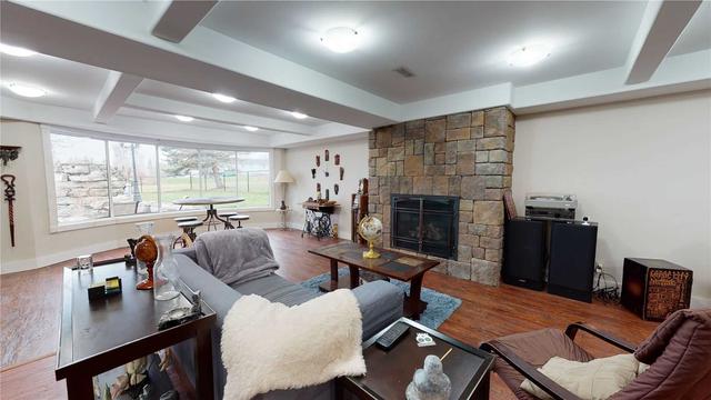 22 Sparrow Crt, House detached with 2 bedrooms, 3 bathrooms and 8 parking in Kawartha Lakes ON | Image 18