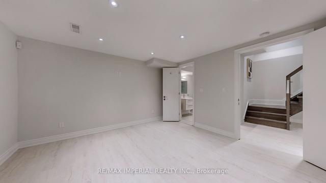 9 Hilda Ave, House detached with 4 bedrooms, 6 bathrooms and 7 parking in Toronto ON | Image 13
