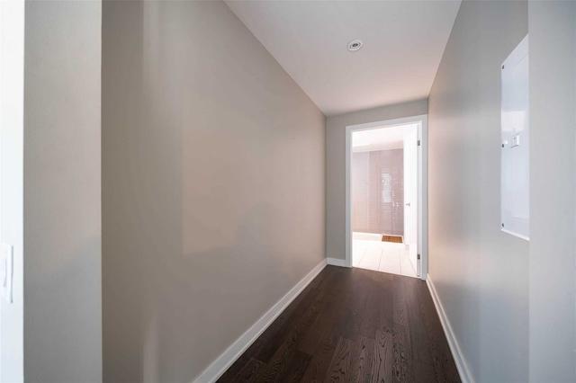 436 - 629 King St, Condo with 2 bedrooms, 2 bathrooms and 1 parking in Toronto ON | Image 2