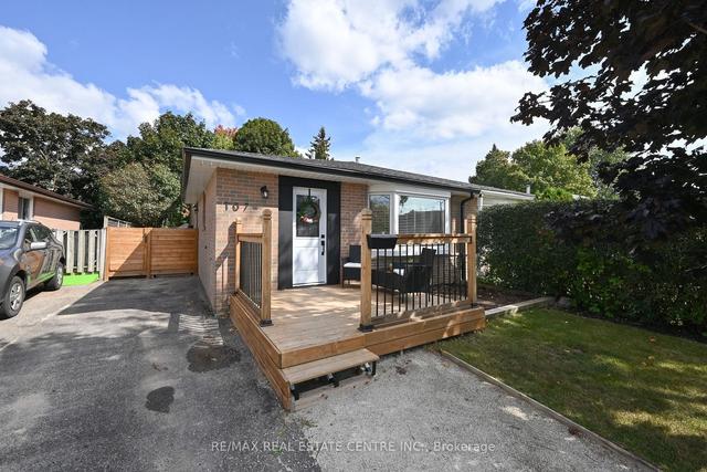 107 Lawrence Ave, House semidetached with 3 bedrooms, 2 bathrooms and 4 parking in Orangeville ON | Image 1