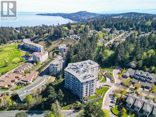 804 - 5388 Hill Rise Terr, Condo with 2 bedrooms, 2 bathrooms and 2 parking in Saanich BC | Image 63