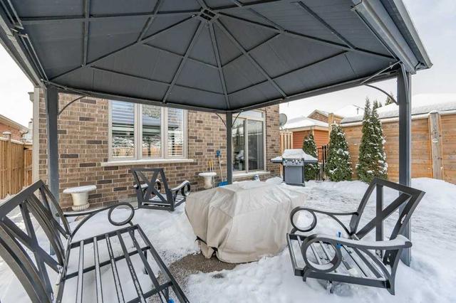 15 Eden Oak Tr, House detached with 3 bedrooms, 3 bathrooms and 3 parking in Kitchener ON | Image 24