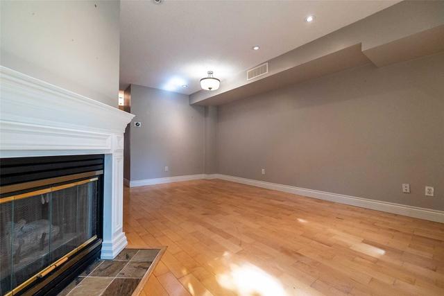 th 8c - 801 King St, Condo with 2 bedrooms, 3 bathrooms and 1 parking in Toronto ON | Image 2