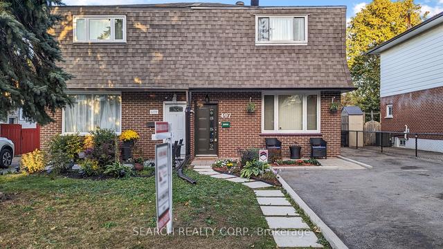 407 Maplewood Dr, House semidetached with 3 bedrooms, 3 bathrooms and 3 parking in Oshawa ON | Image 1