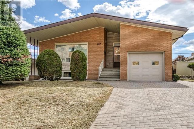 487 Hillcrest Crescent, House detached with 4 bedrooms, 2 bathrooms and null parking in Greater Sudbury ON | Image 1