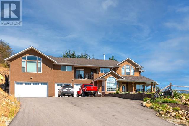 567 Cypress Drive, House detached with 6 bedrooms, 4 bathrooms and 8 parking in Coldstream BC | Image 1