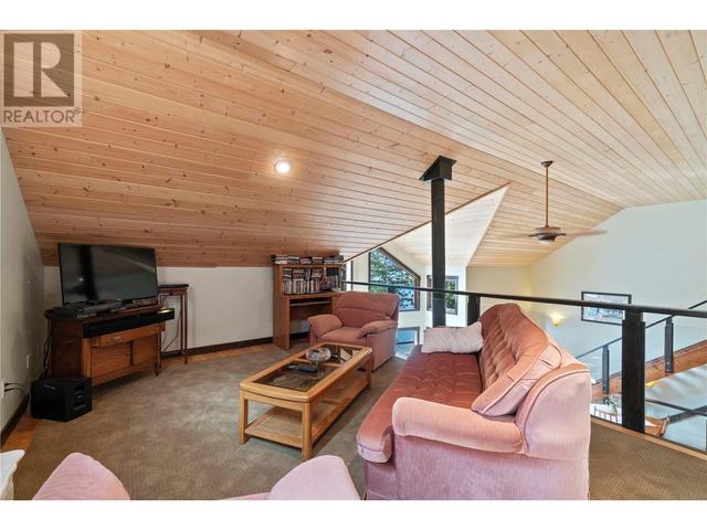 6 - 6432 Sunnybrae Canoe Point Road, House detached with 3 bedrooms, 2 bathrooms and 5 parking in Columbia Shuswap C BC | Image 59