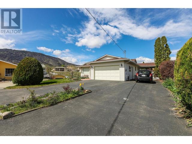 16 Yucca Place, House detached with 4 bedrooms, 3 bathrooms and 3 parking in Osoyoos BC | Image 1