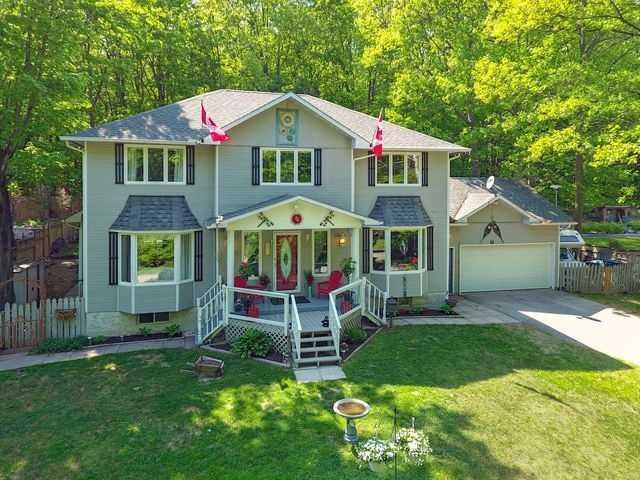 80 Farlain Lake Rd W, House detached with 4 bedrooms, 3 bathrooms and 12 parking in Tiny ON | Image 1
