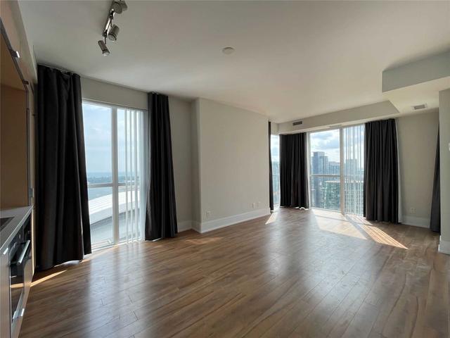 3612 - 300 Front St W, Condo with 2 bedrooms, 2 bathrooms and 1 parking in Toronto ON | Image 12